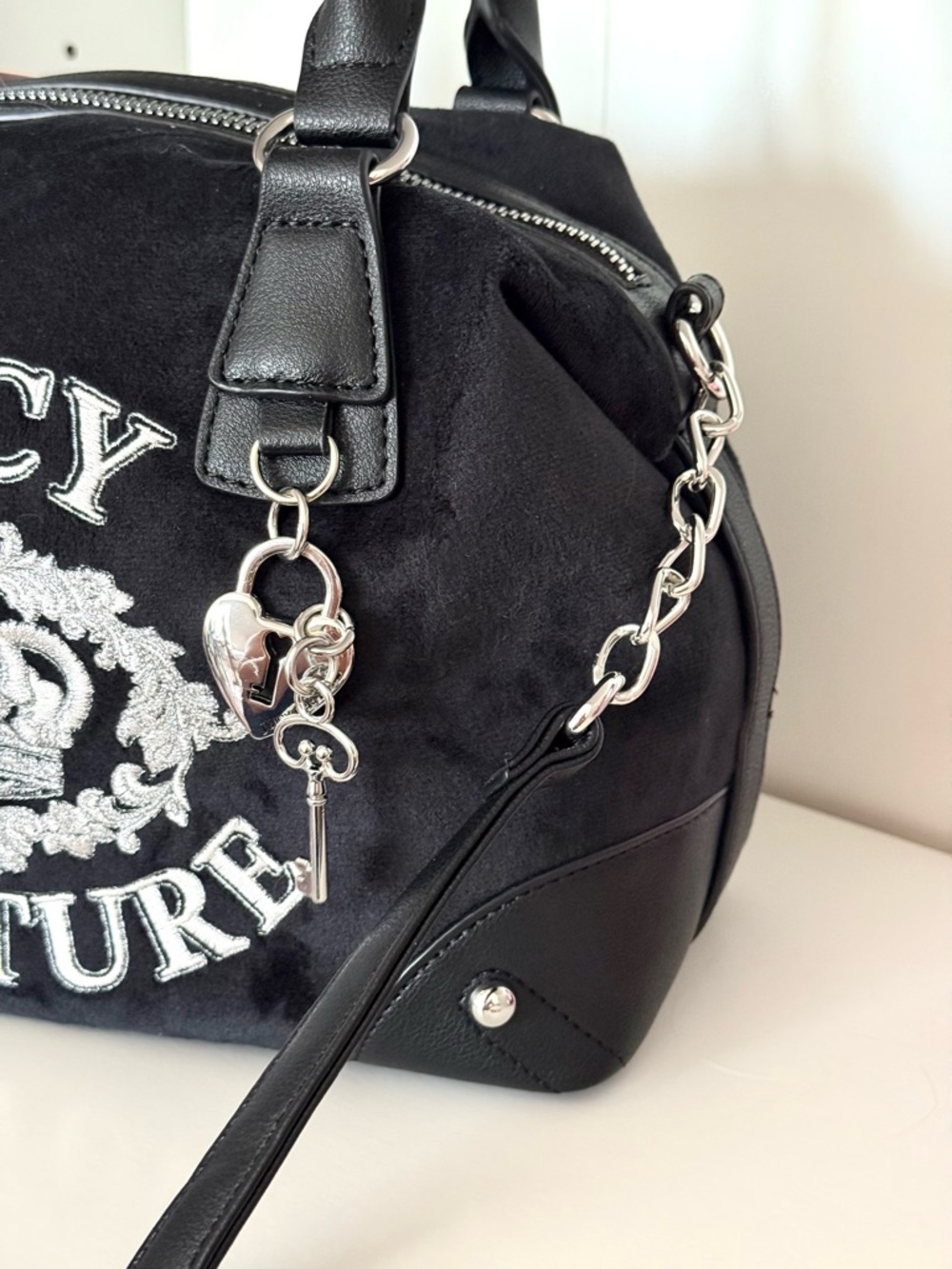 Juicy Couture “Falling For Juicy” Black Velvet Embroidered Logo Satchel - Picture 4 of 5